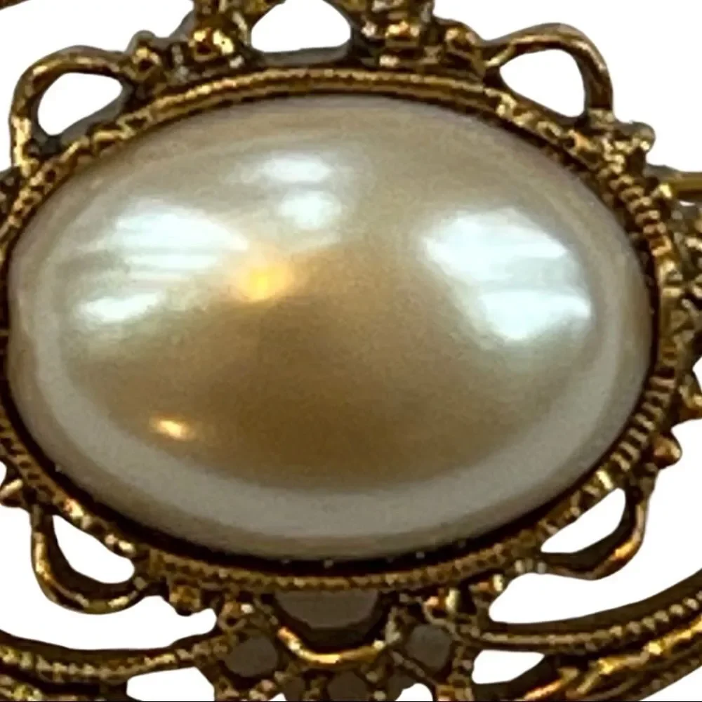 1928 Vintage Victorian Revival Faux Pearl Pin